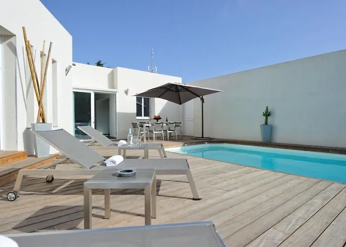 Villa Leccia Vue Mer Piscine Chauffee Bonifacio
